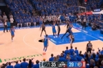 魔仙也是大场面先生！麦凯恩中投出手 球弹进篮筐