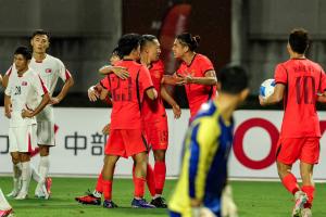 亚运开门红！U23国足2-1逆转朝鲜 37岁吴曦29岁张玉宁均传射建功